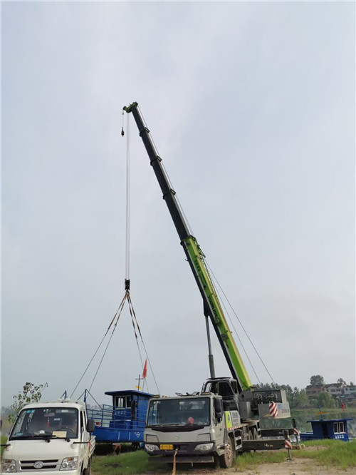 南城县桥梁建设吊装案例